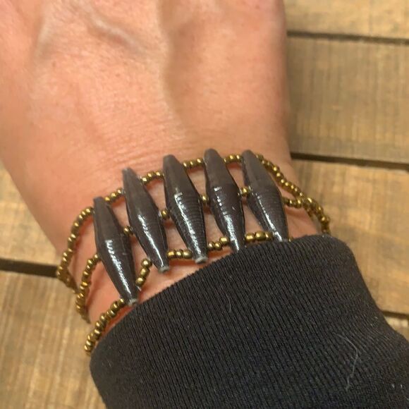 31 Bits Recycled Paper Bead Bracelet - Picture 5 of 5